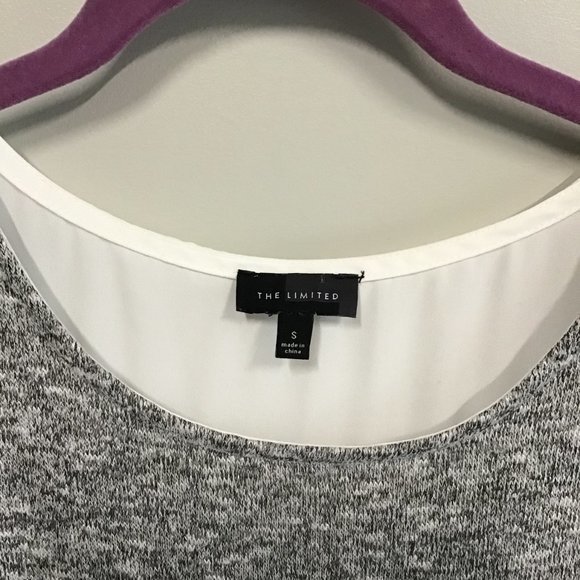 THE LIMITED White and Black print  sweater / blouse .‎ SIze Sm - Picture 4 of 4